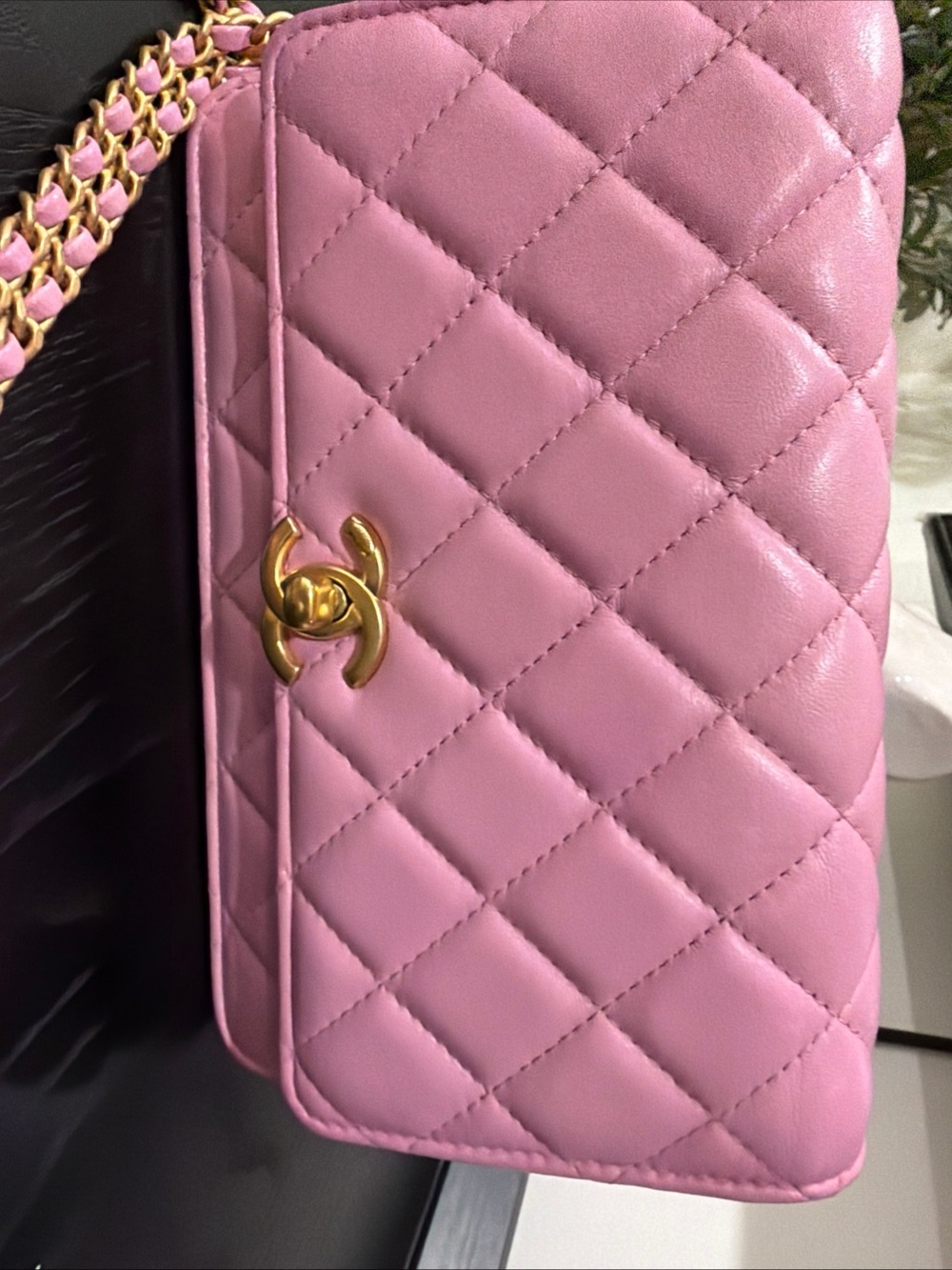 CHANEL Pink Quilted Mini Wallet on Chain with Gold CC - Picture 5 of 13
